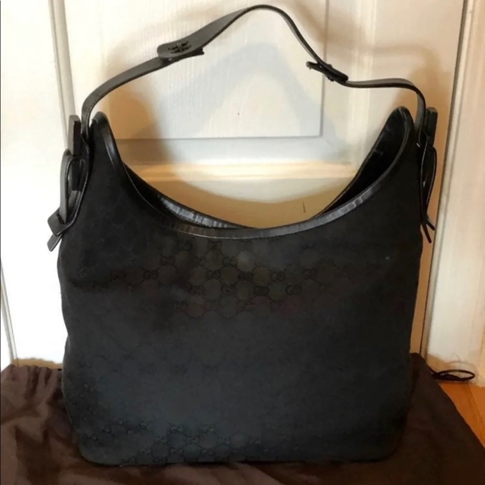 GUCCI Monogram Hobo - Black